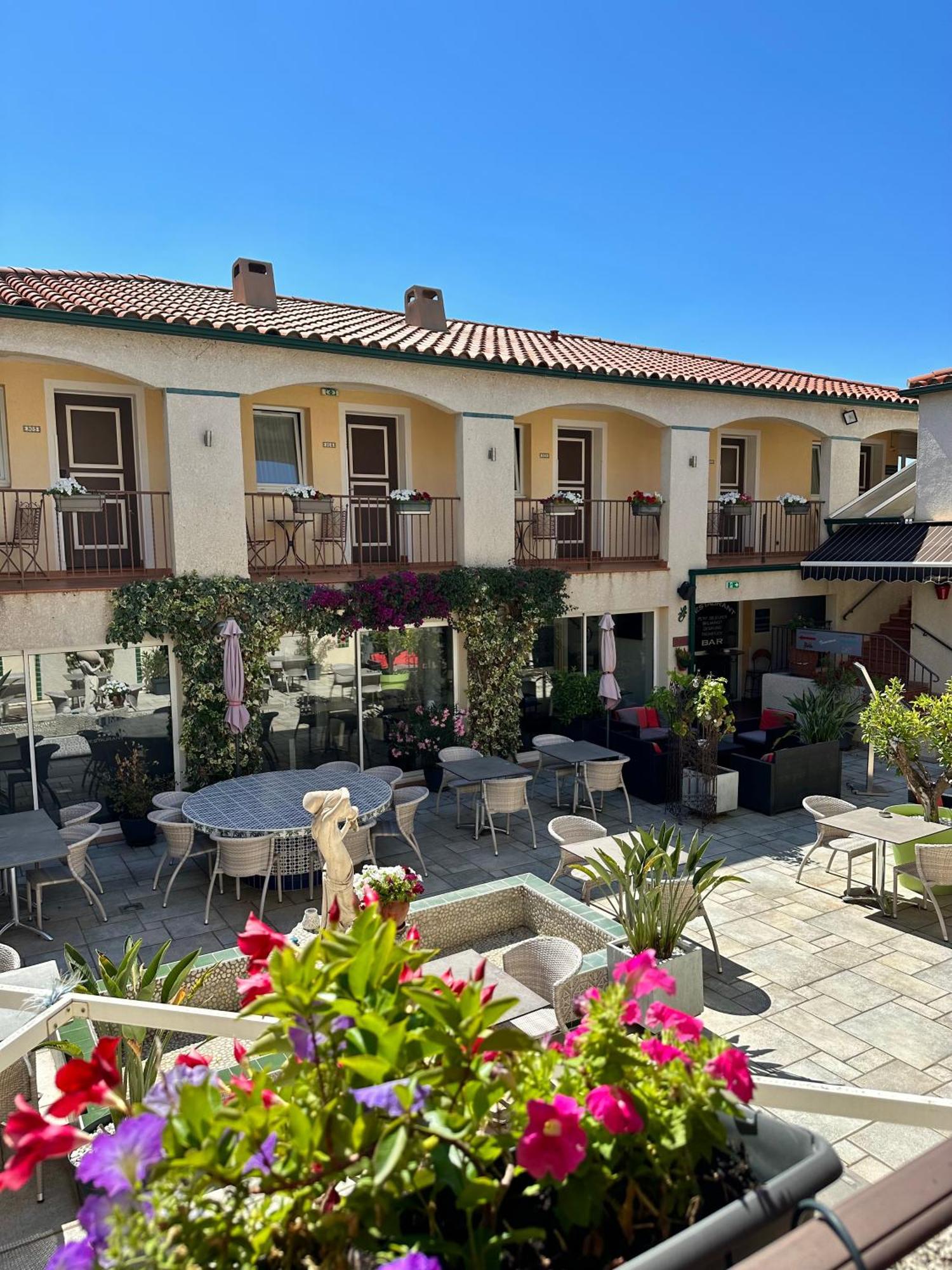 Logis Hotel Les II Mas - Perpignan Sud Cabestany Esterno foto